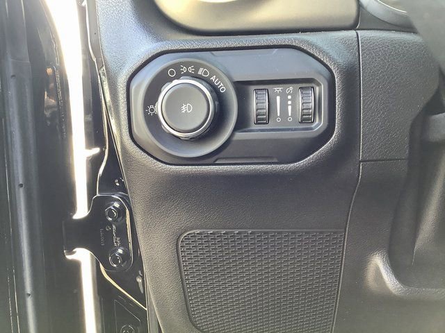 Used 2018 Jeep Wrangler Unlimited Sport S image 15