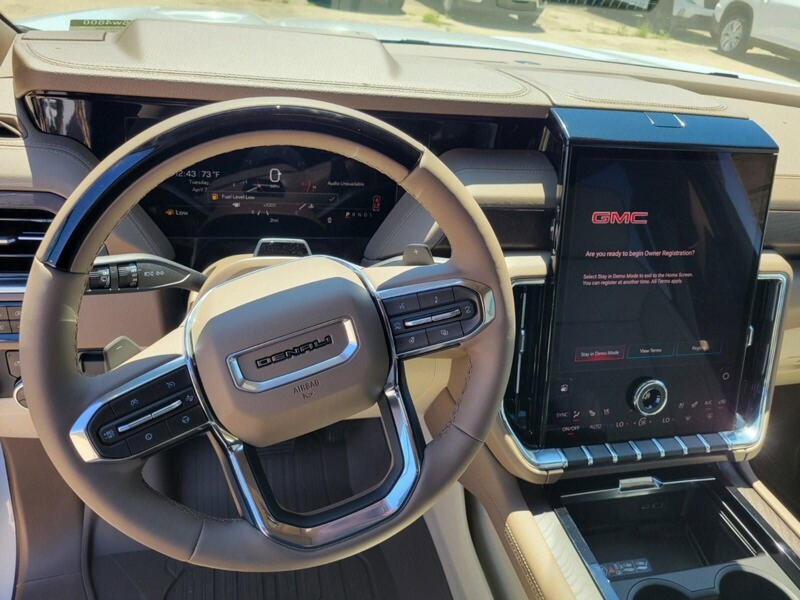New 2026 GMC Yukon Denali w/ Denali Reserve Package RWD image 12