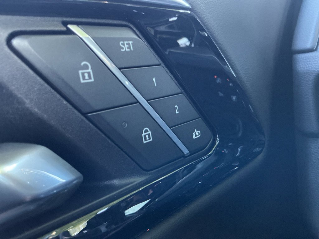 Used 2025 Chevrolet Tahoe LT AWD/4WD image 22