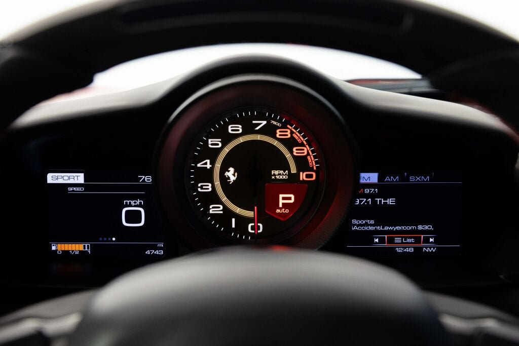 Used 2017 Ferrari 488 GTB RWD image 54