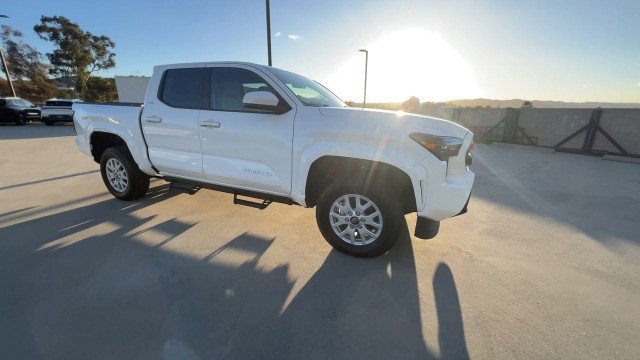 Used 2025 Toyota Tacoma SR5 image 2
