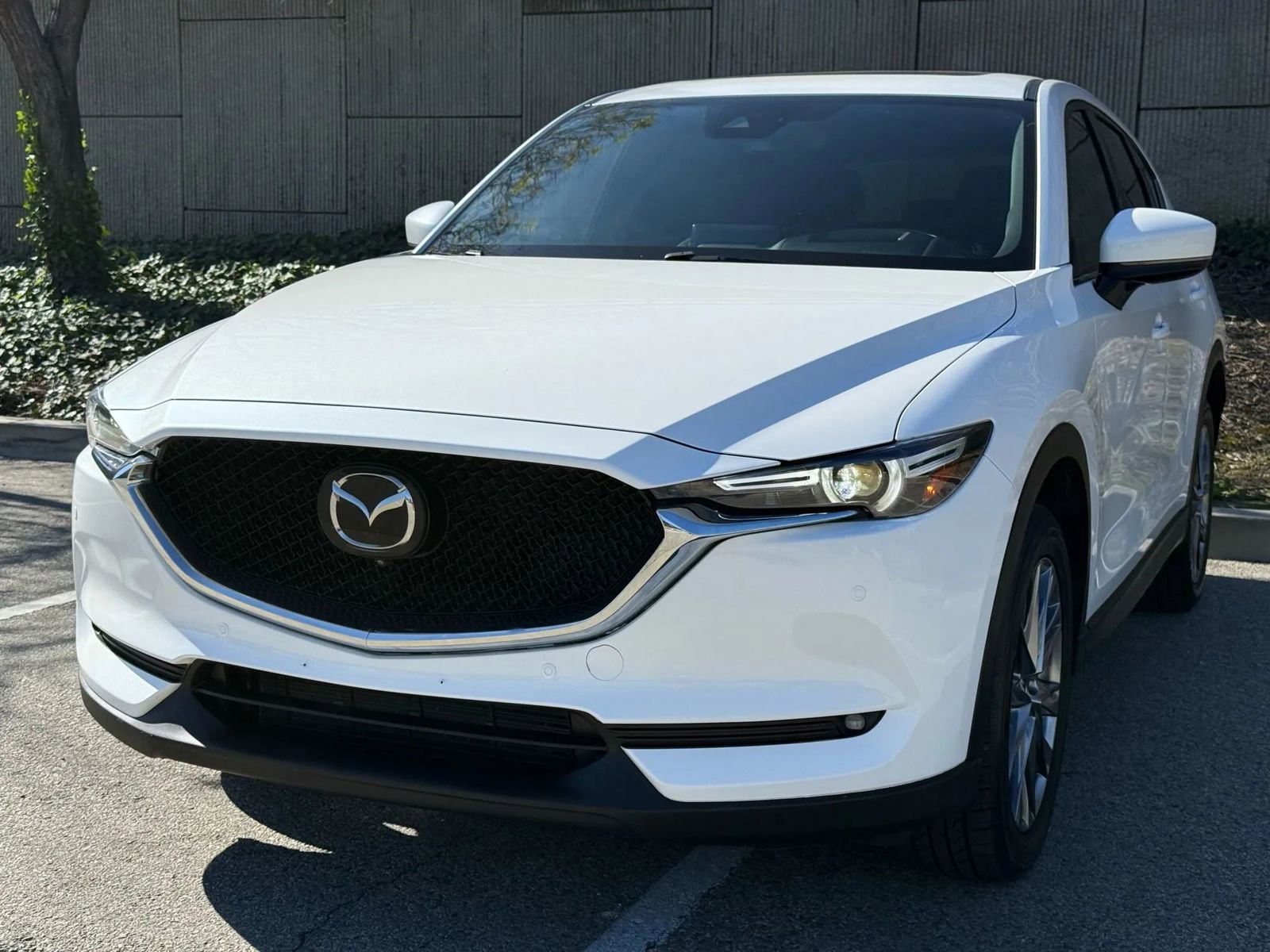 Used 2020 MAZDA CX-5 Signature image 3