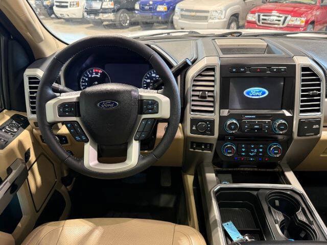 Used 2017 Ford F350 Lariat w/ Lariat Ultimate Package AWD/4WD image 19