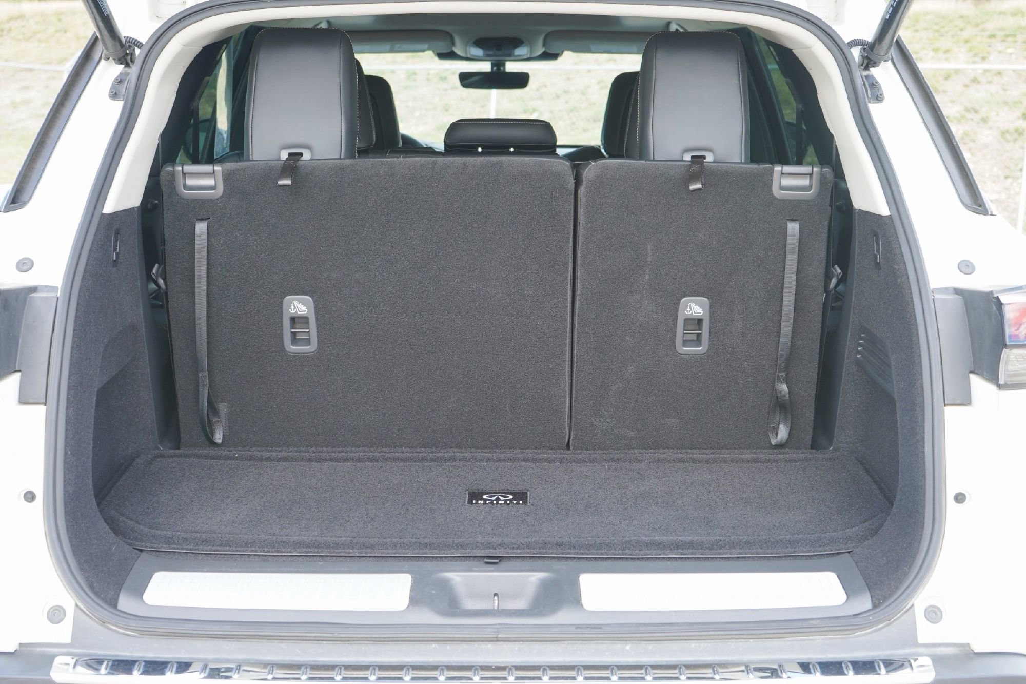 Certified 2023 INFINITI QX60 Luxe w/ Cargo Package image 27