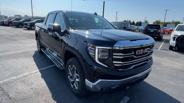 New 2026 GMC Sierra 1500 SLT w/ SLT Premium Package AWD/4WD image 4