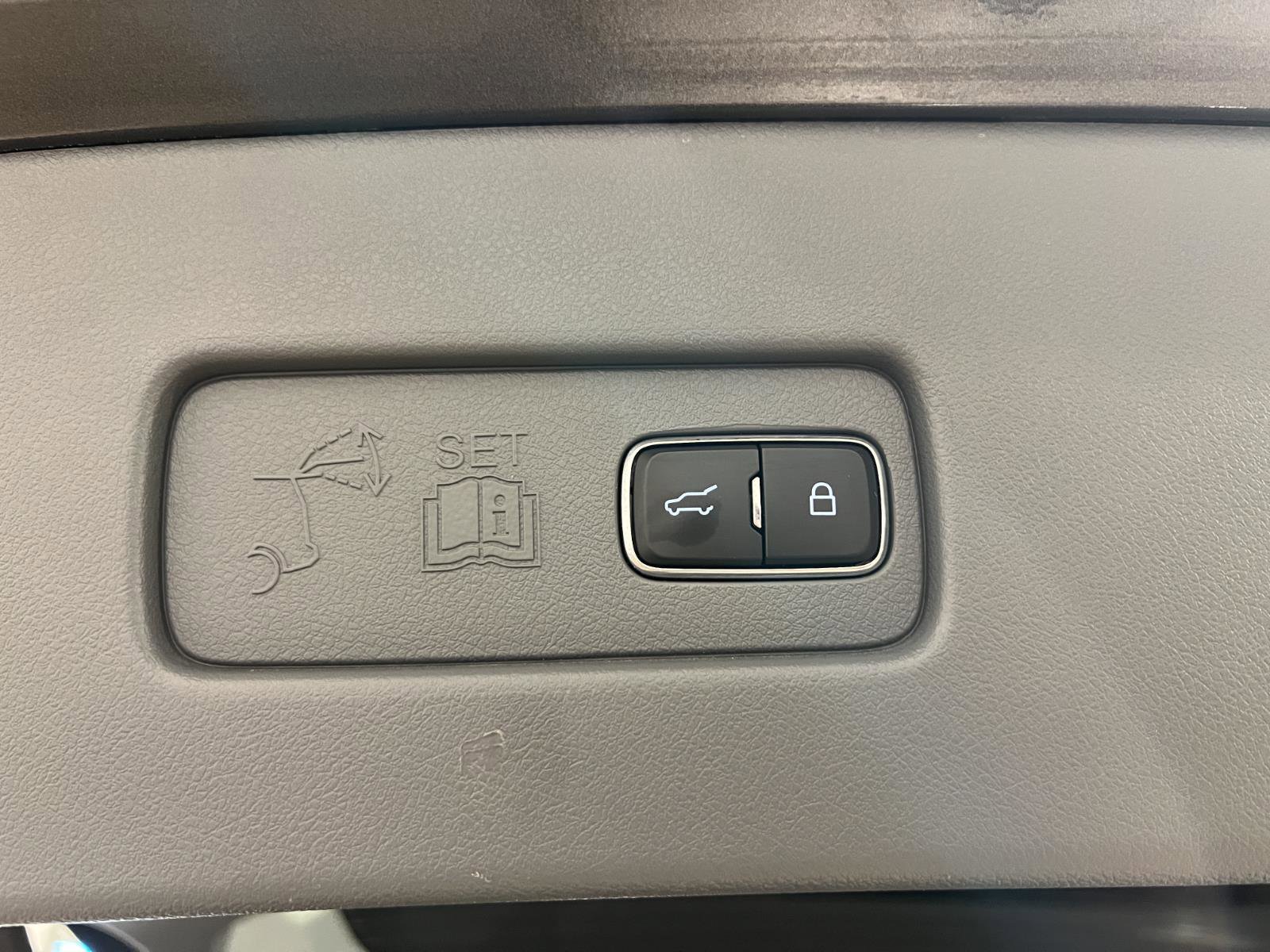 Used 2020 Lincoln Aviator Reserve w/ Equipment Group 202A image 37