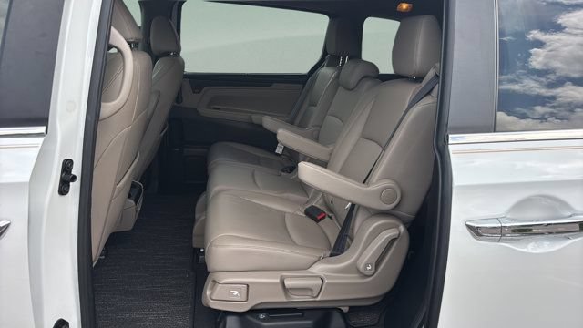 Used 2021 Honda Odyssey EX-L image 11