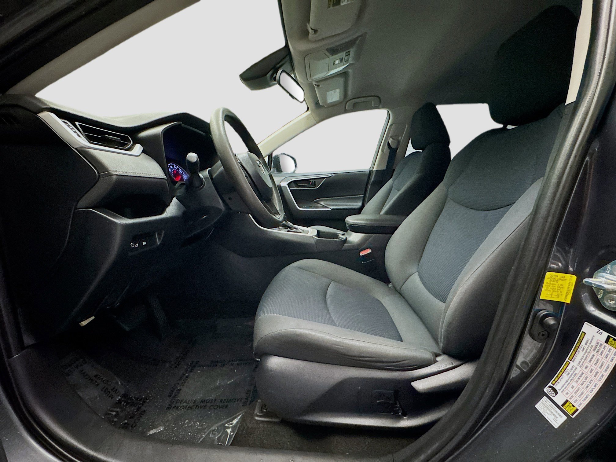 Used 2019 Toyota RAV4 LE w/ Carpet Mat Package image 13