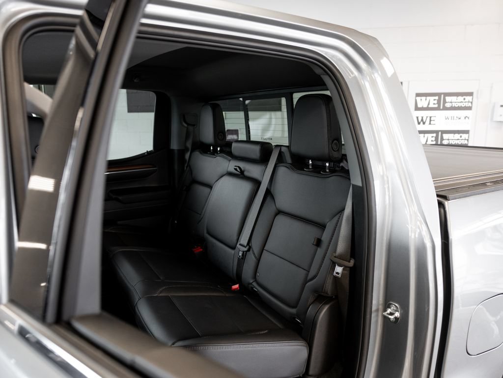 Used 2025 GMC Sierra 1500 Denali w/ Denali Reserve Package AWD/4WD image 13