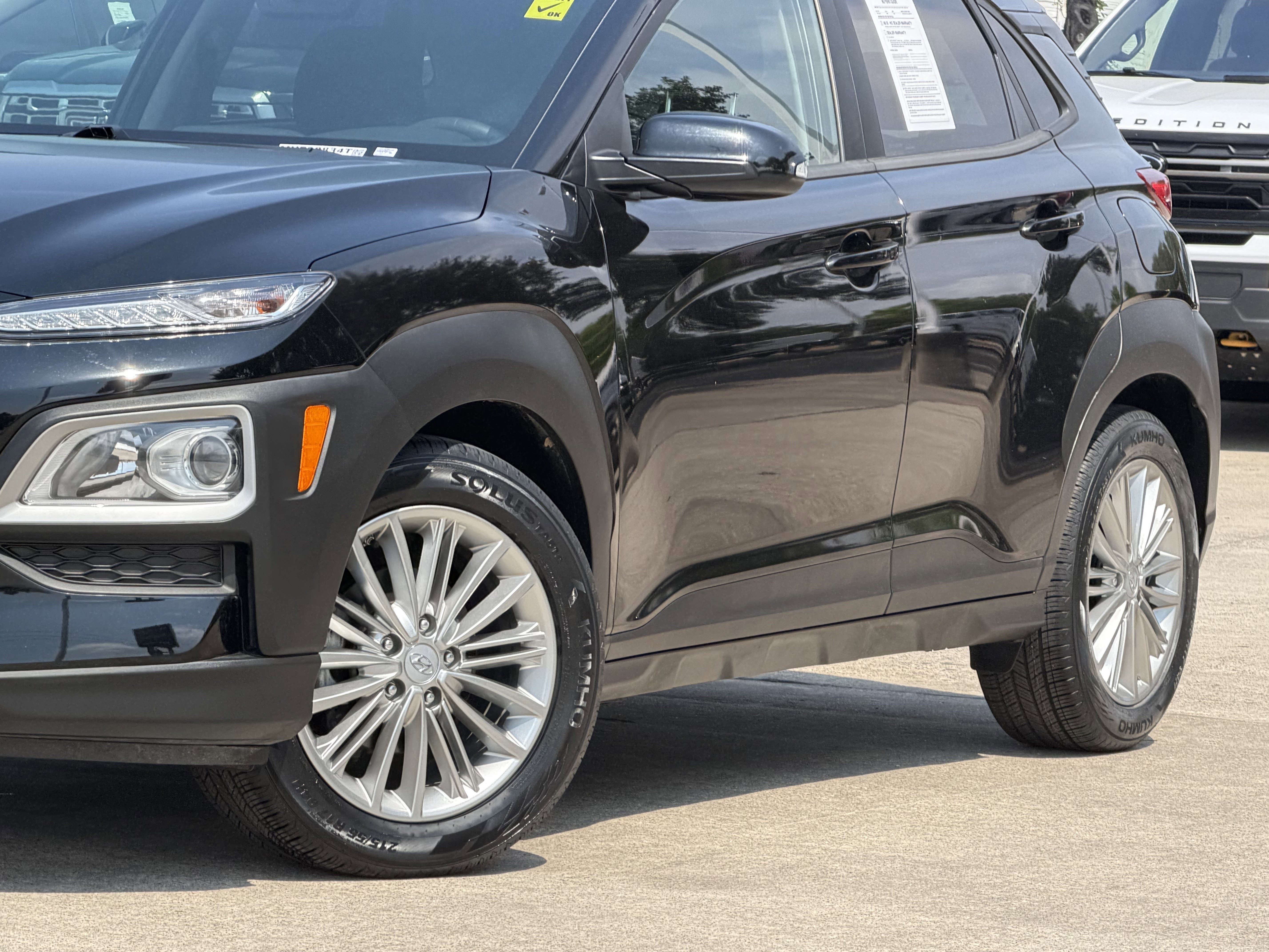 Used 2021 Hyundai Kona SEL Plus w/ Cargo Package FWD image 8