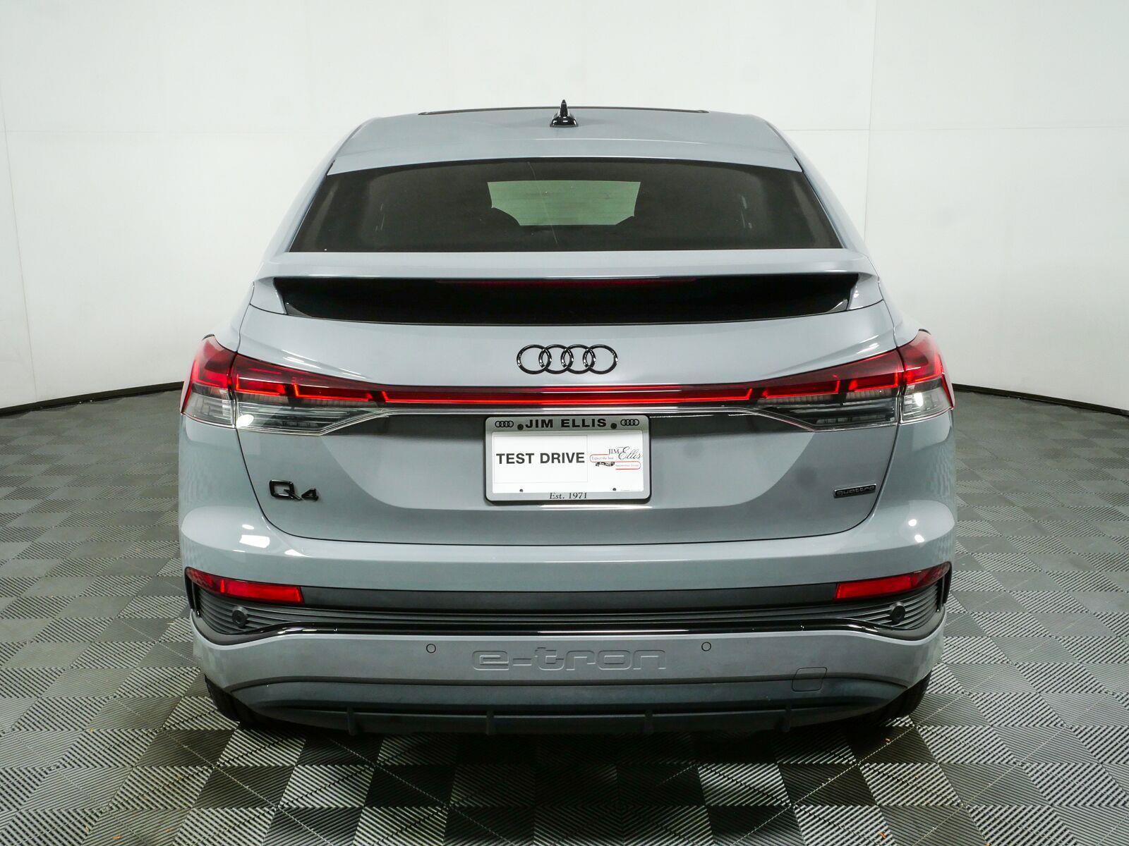 Used 2023 Audi Q4 e-tron Premium w/ Convenience Package AWD/4WD image 28