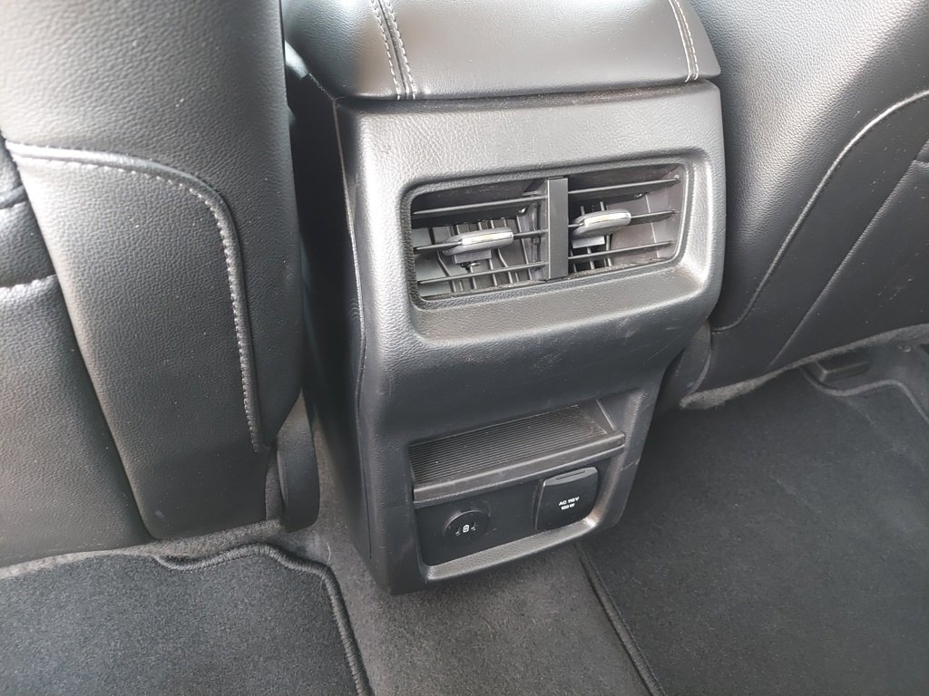 Certified 2024 Ford Edge Titanium image 31