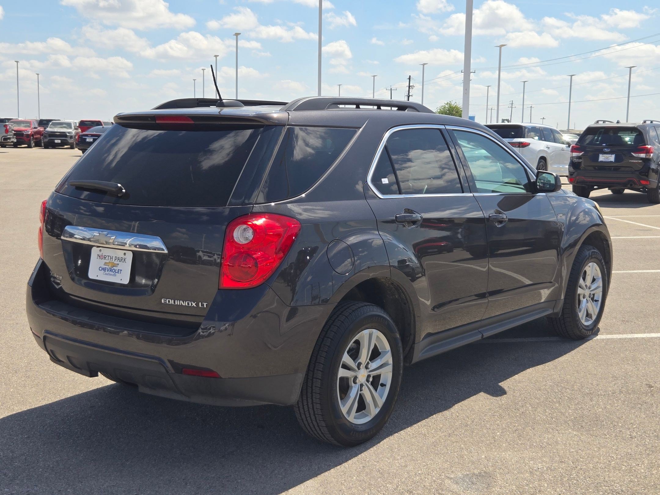 Used 2015 Chevrolet Equinox LT w/ Driver Convenience Package FWD image 3