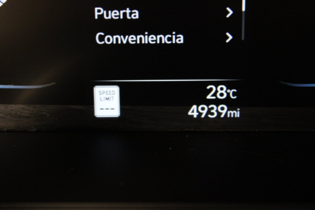 Certified 2026 Hyundai Elantra Sport FWD image 26