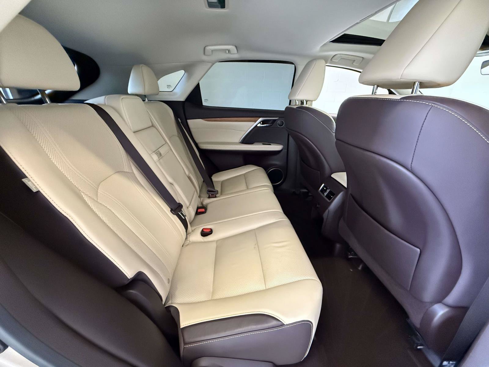 Used 2018 Lexus RX 350 AWD w/ Premium Package image 16