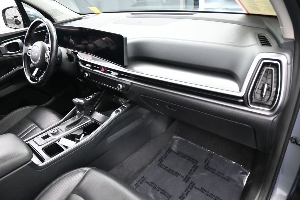 Used 2025 Kia Sorento S FWD image 46