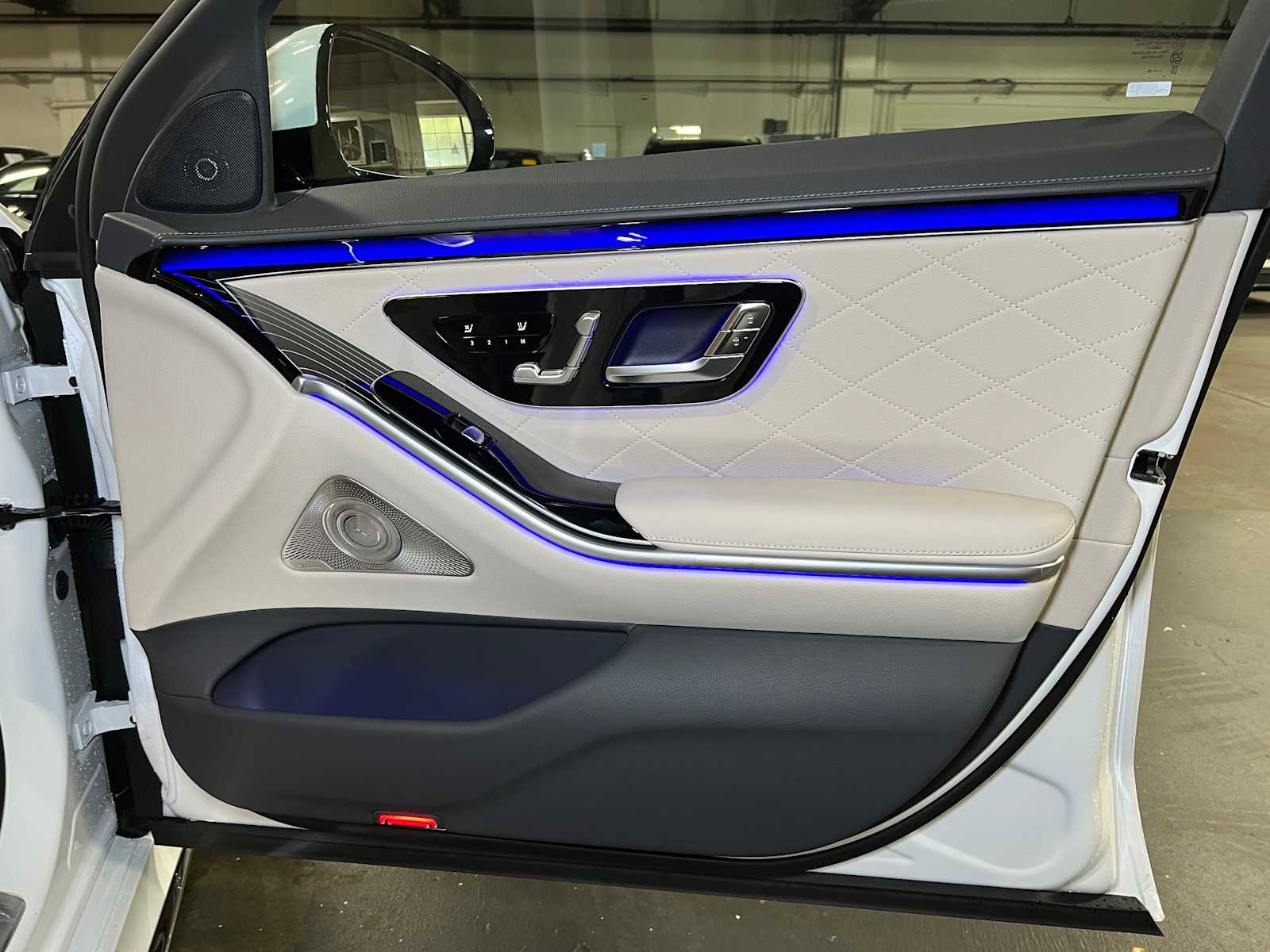 New 2026 Mercedes-Benz S 580 4MATIC Sedan image 10