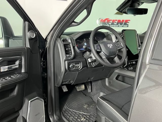 New 2026 RAM 2500 Laramie AWD/4WD image 25