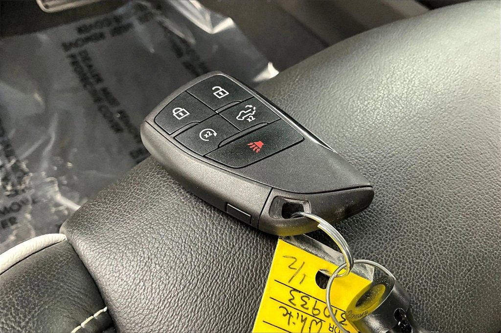 Used 2023 GMC Sierra 1500 AT4X image 11