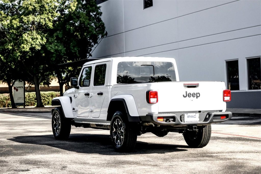 New 2025 Jeep Gladiator Sport w/ Premium Package image 5