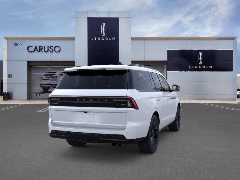 New 2026 Lincoln Navigator Reserve w/ Jet Appearance Package AWD/4WD image 8
