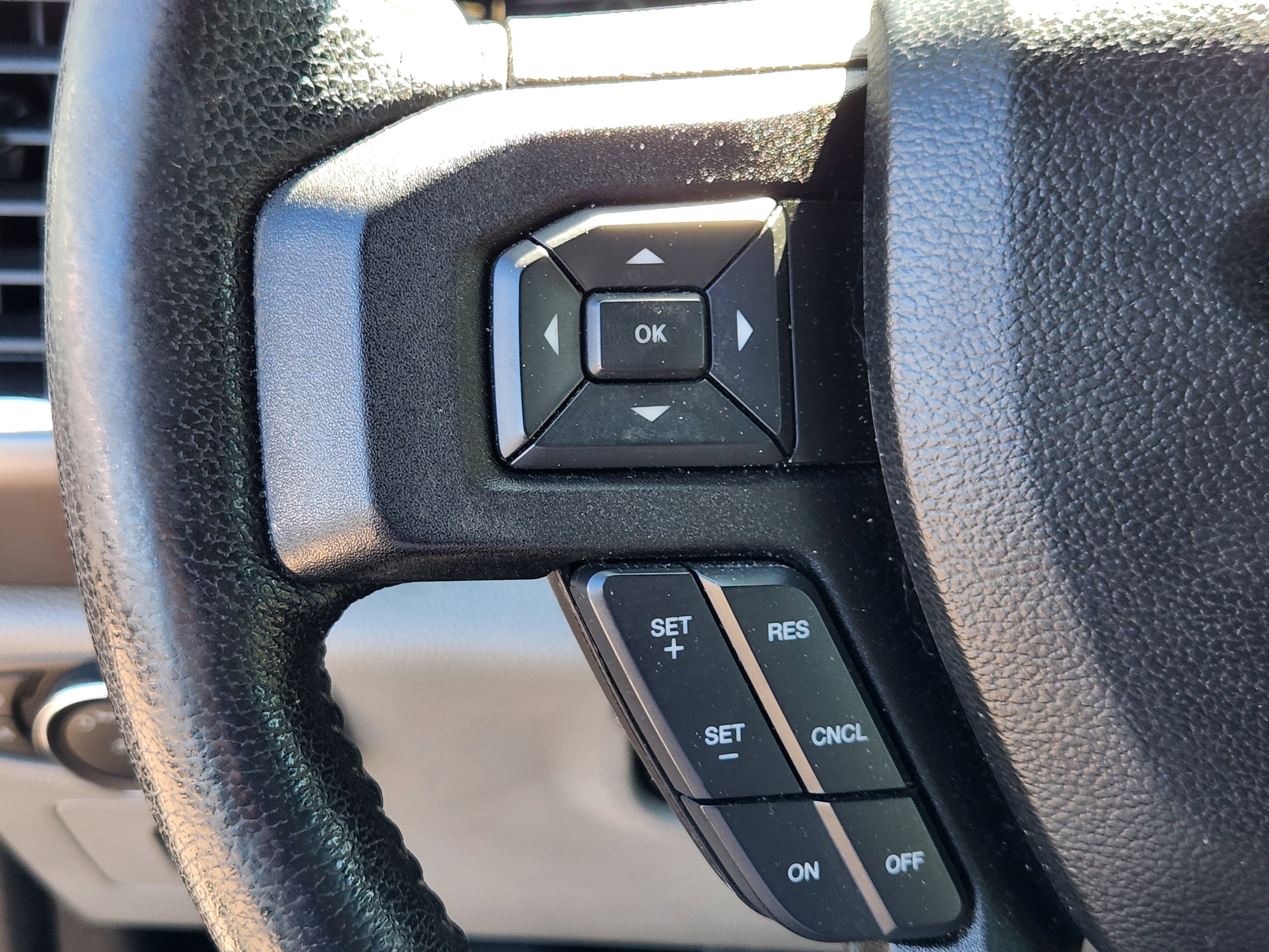 Used 2016 Ford F150 XLT w/ Equipment Group 302A Luxury AWD/4WD image 23