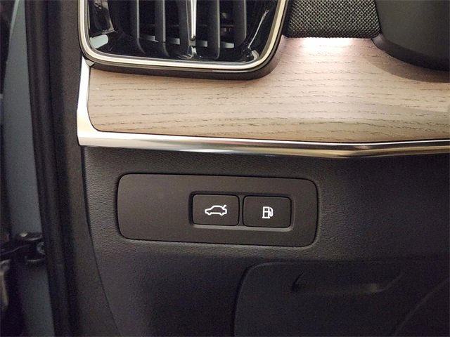 New 2025 Volvo XC90 T8 Plus w/ Protection Package Premier image 22