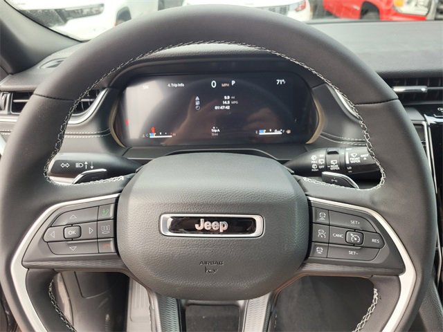 New 2025 Jeep Grand Cherokee Laredo image 29