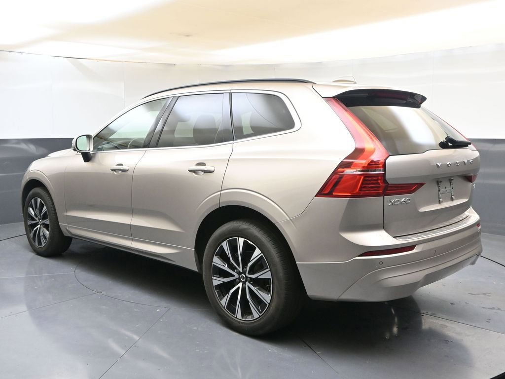 Certified 2023 Volvo XC60 B5 Core image 3