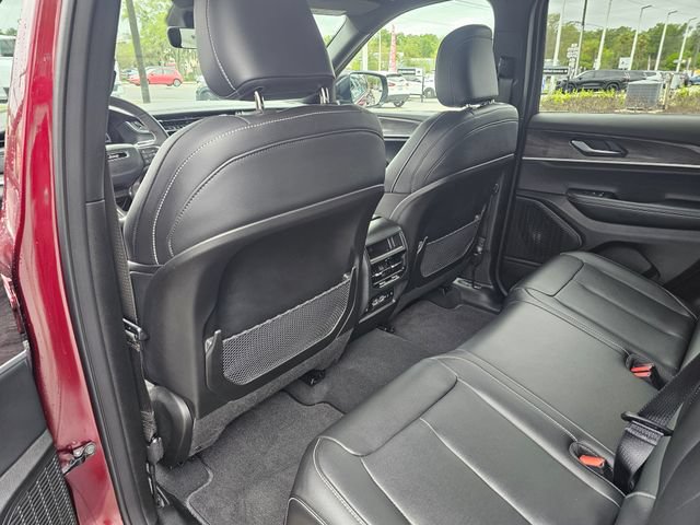 Used 2025 Jeep Grand Cherokee Limited w/ Trailer Tow Package AWD/4WD image 20
