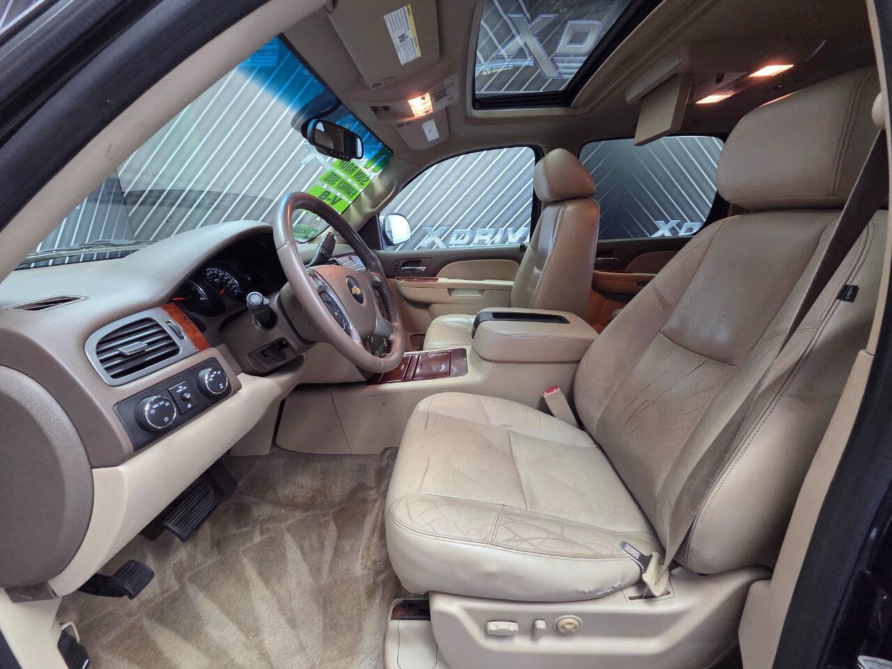 Used 2011 Chevrolet Suburban LTZ image 19