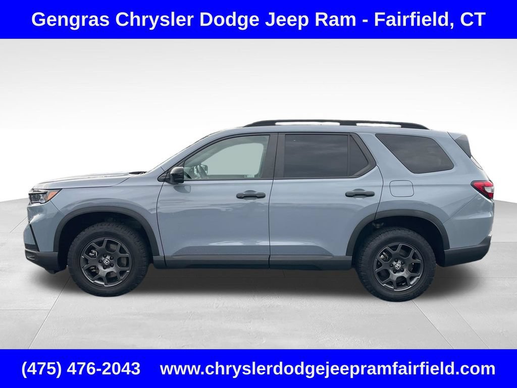 Used 2023 Honda Pilot TrailSport image 4