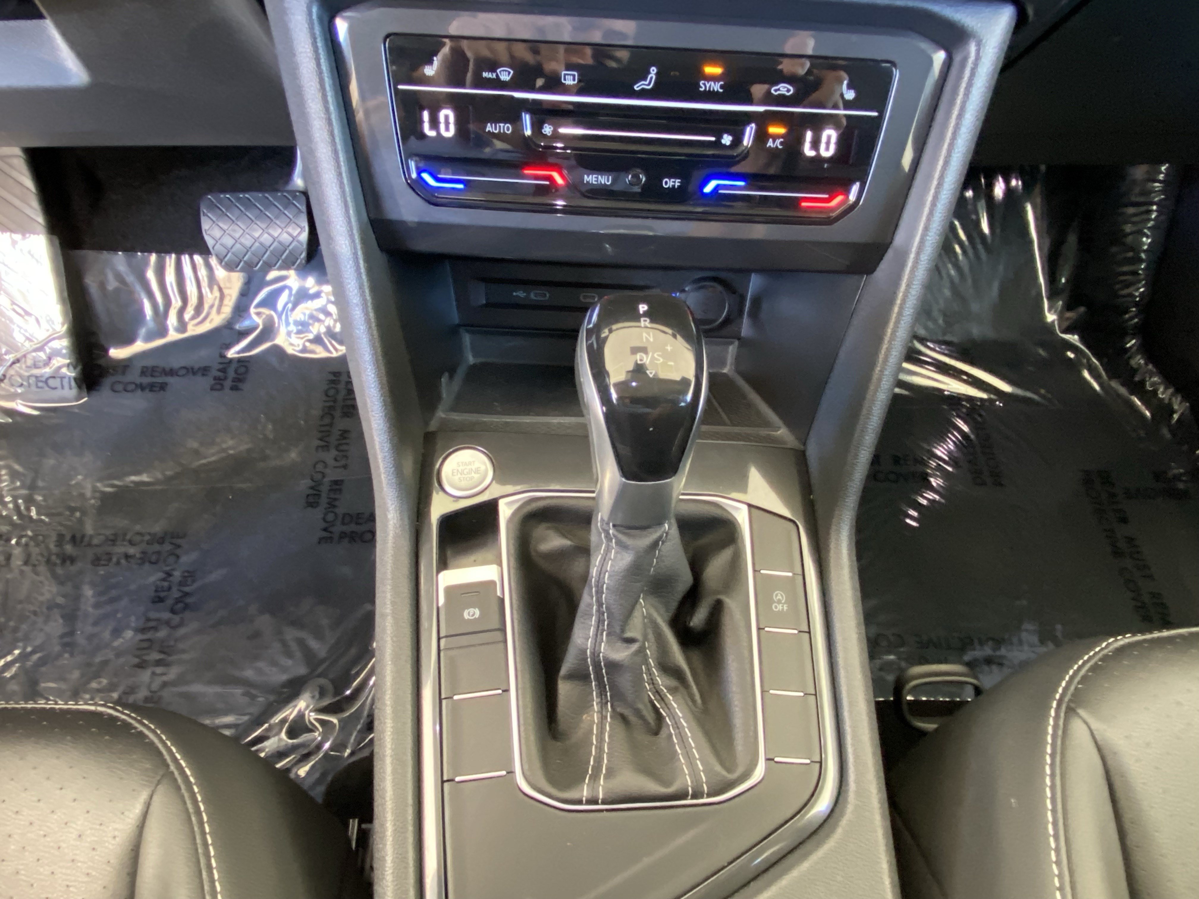 Certified 2023 Volkswagen Tiguan SE FWD image 8