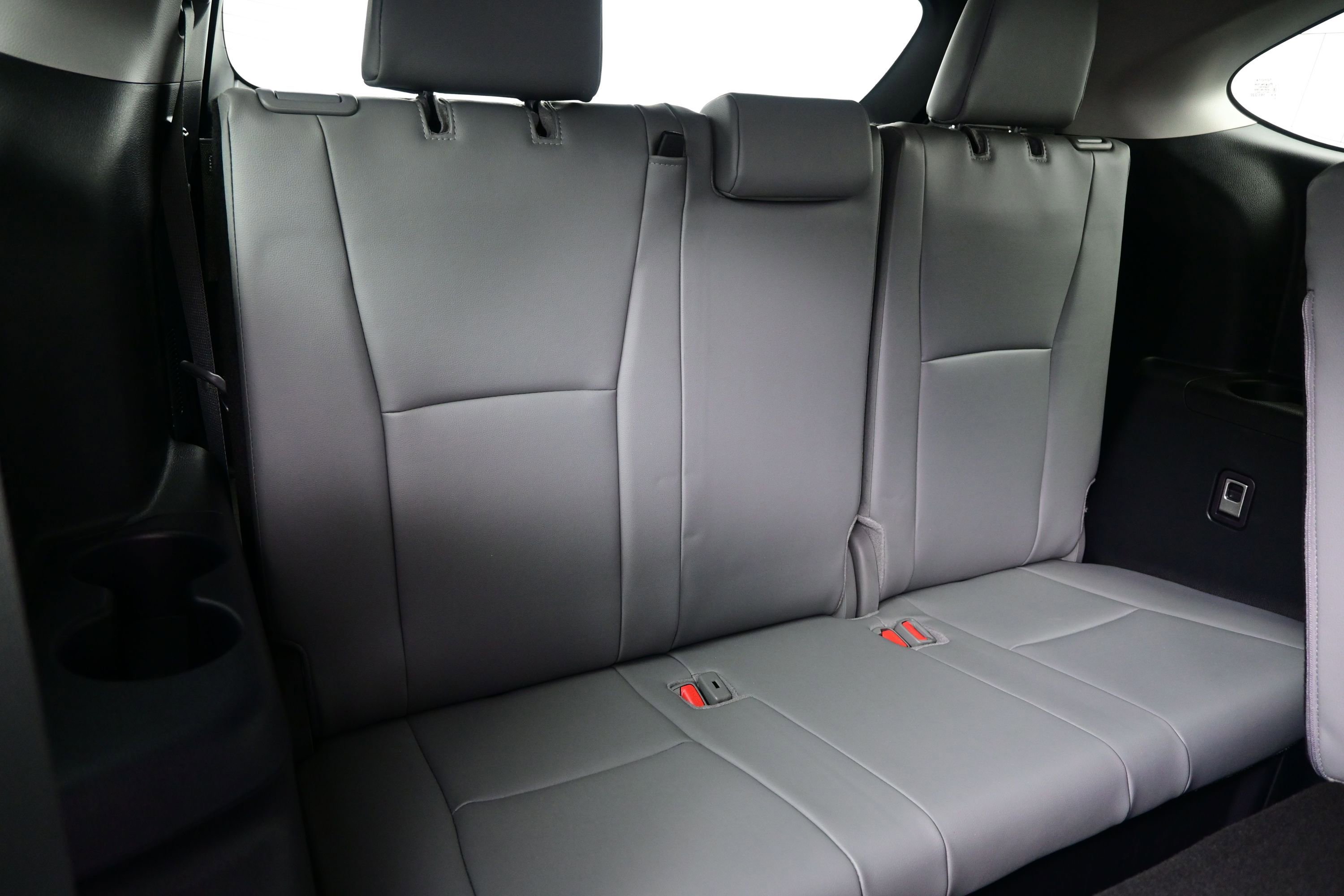 Used 2025 Toyota Highlander XLE AWD/4WD image 17
