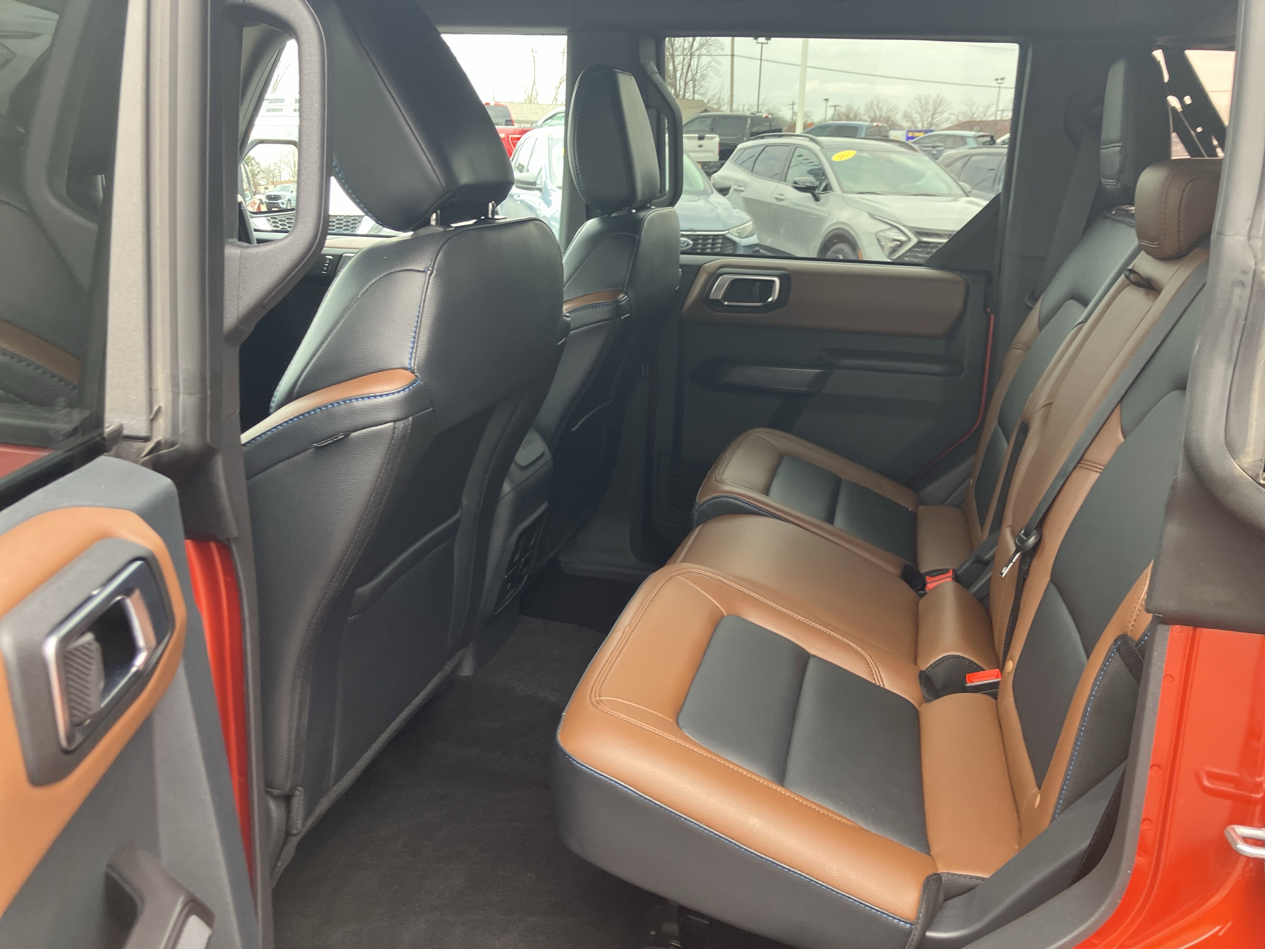 Used 2024 Ford Bronco Outer Banks image 14