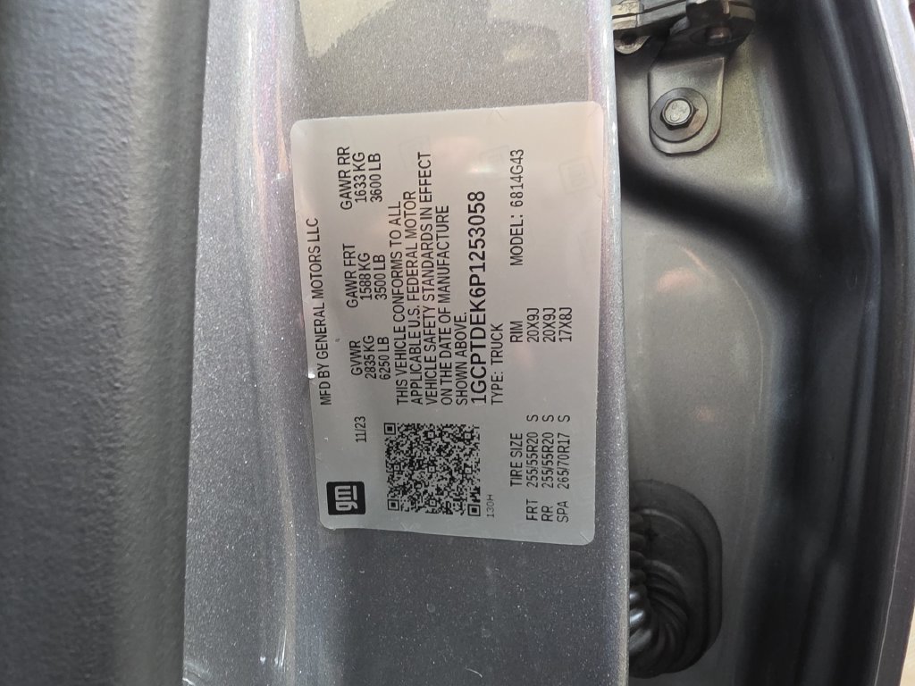 Used 2023 Chevrolet Colorado Z71 AWD/4WD image 26