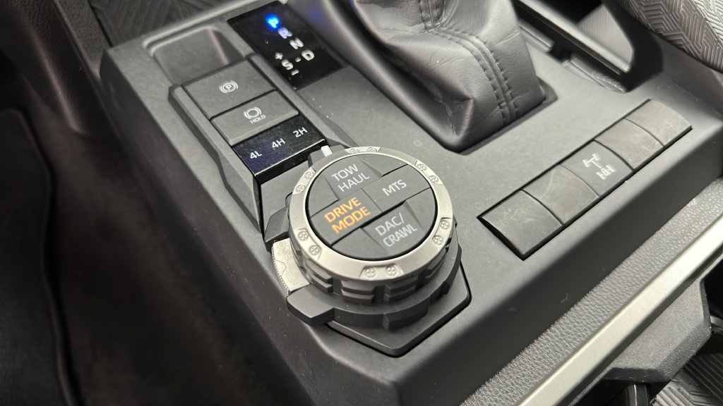 Used 2025 Toyota Tacoma TRD Off-Road AWD/4WD image 20