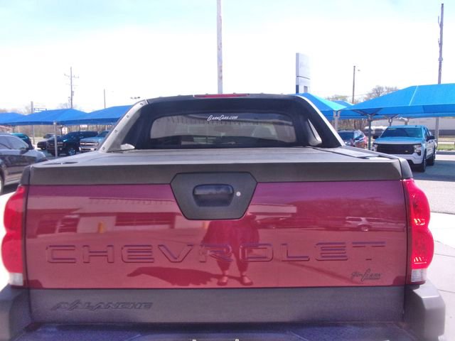 Used 2004 Chevrolet Avalanche Z71 w/ Preferred Equipment Group AWD/4WD image 9