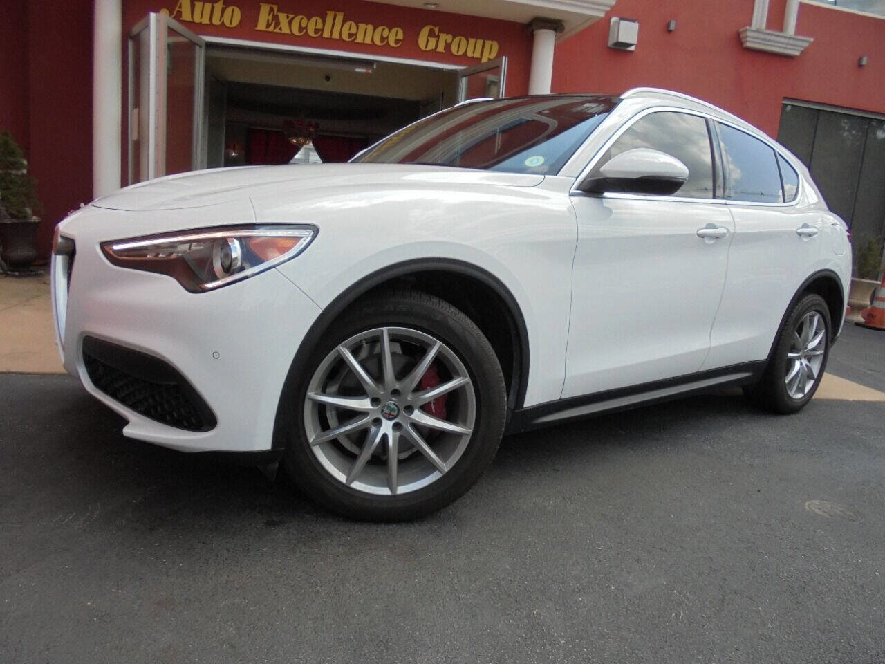 Used 2019 Alfa Romeo Stelvio Ti Lusso w/ Quick Order Package 22X Lusso image 35