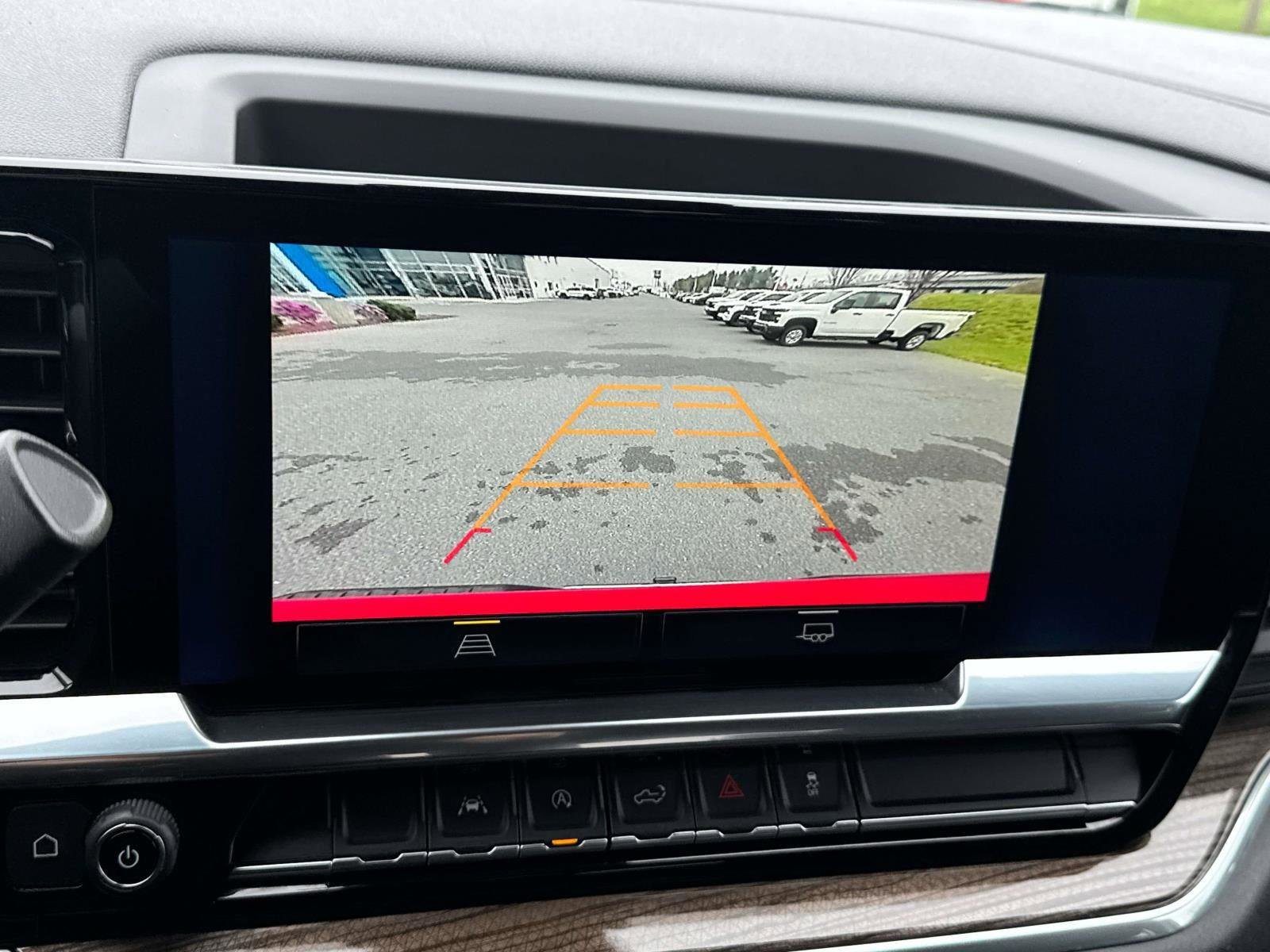 Used 2022 Chevrolet Silverado 1500 LT image 4