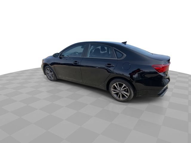 Used 2023 Kia Forte LXS FWD image 8