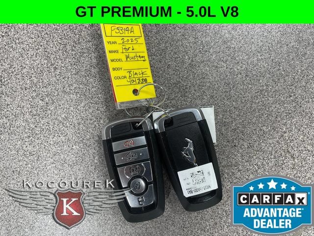 Used 2025 Ford Mustang GT Premium RWD image 24