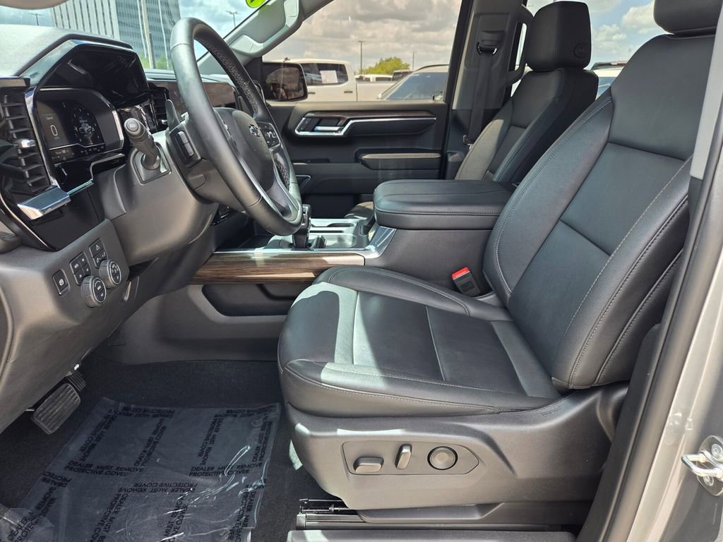 Certified 2025 Chevrolet Silverado 1500 LT Trail Boss w/ Convenience Package II AWD/4WD image 6