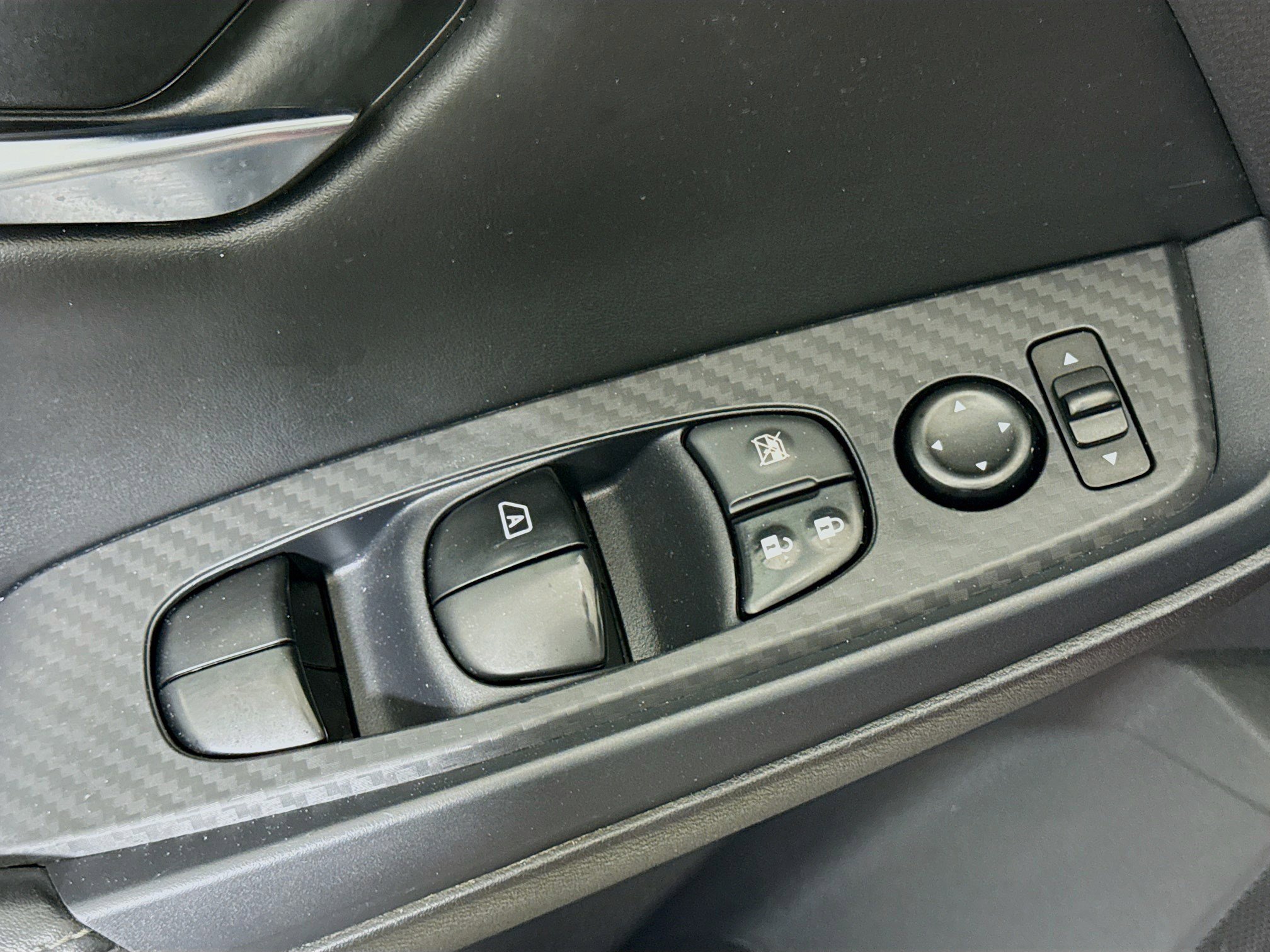 Used 2020 Nissan Sentra SV image 24