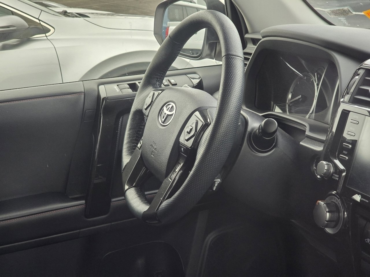 Used 2023 Toyota 4Runner TRD Off-Road Premium w/ Off Road Premium Plus Package image 19