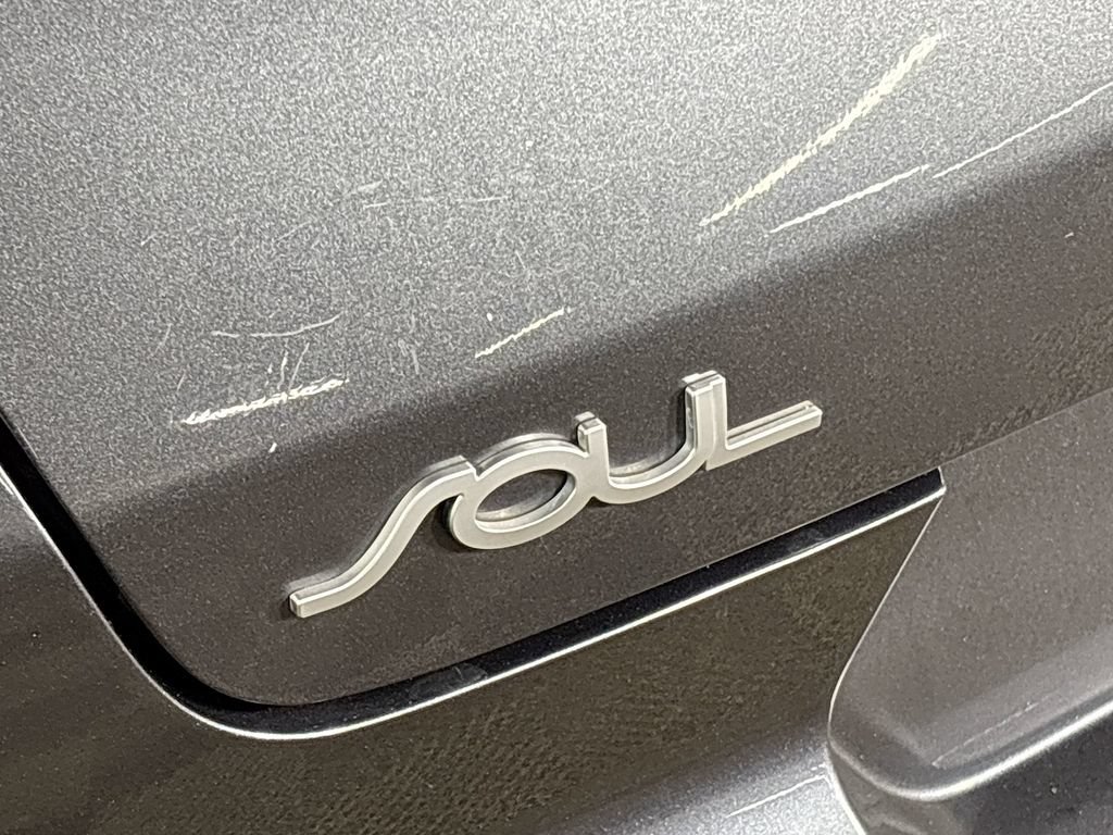 Certified 2022 Kia Soul GT-Line FWD image 26