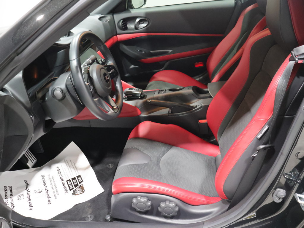 Used 2024 Nissan Z Performance w/ Floor Mat Package RWD image 10