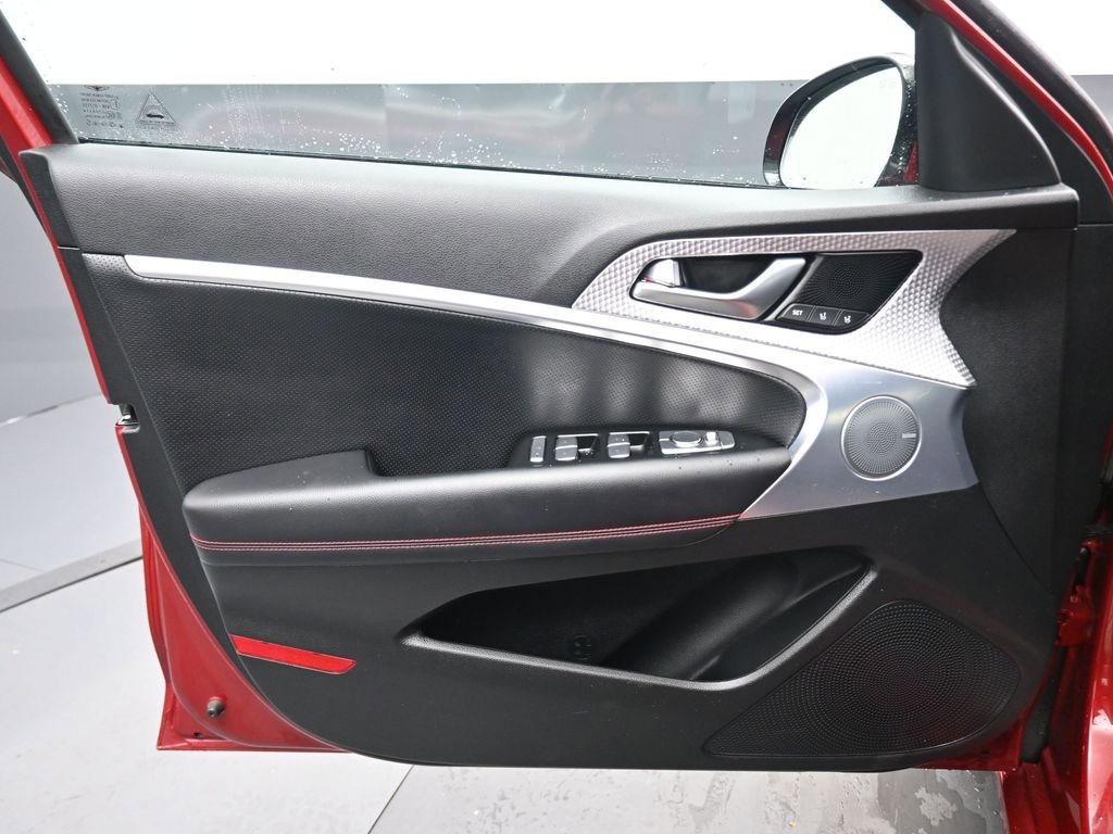 Used 2023 Genesis G70 2.0T w/ Sport Prestige Package AWD/4WD image 9