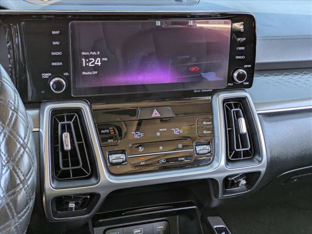 Used 2022 Kia Sorento S w/ Panoramic Sunroof Package image 10