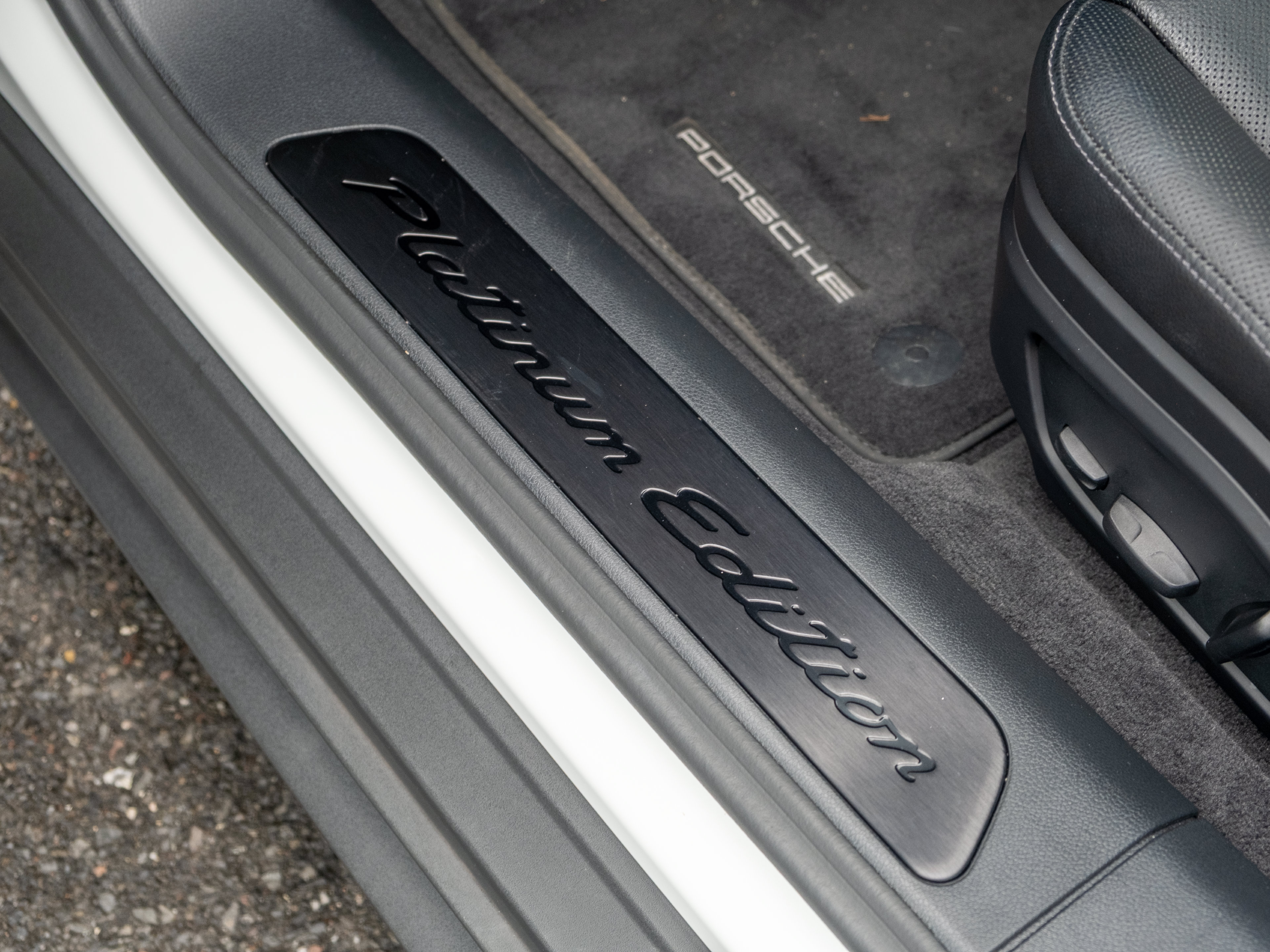 Certified 2023 Porsche Panamera 4 Platinum Edition AWD/4WD image 50